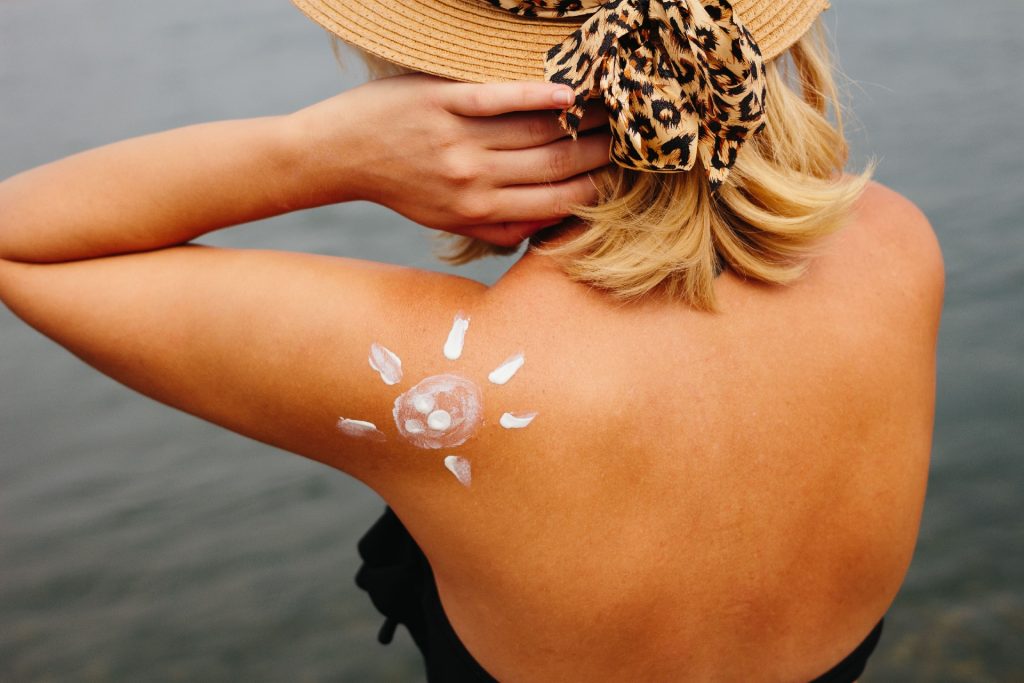 日焼け　オロナイン